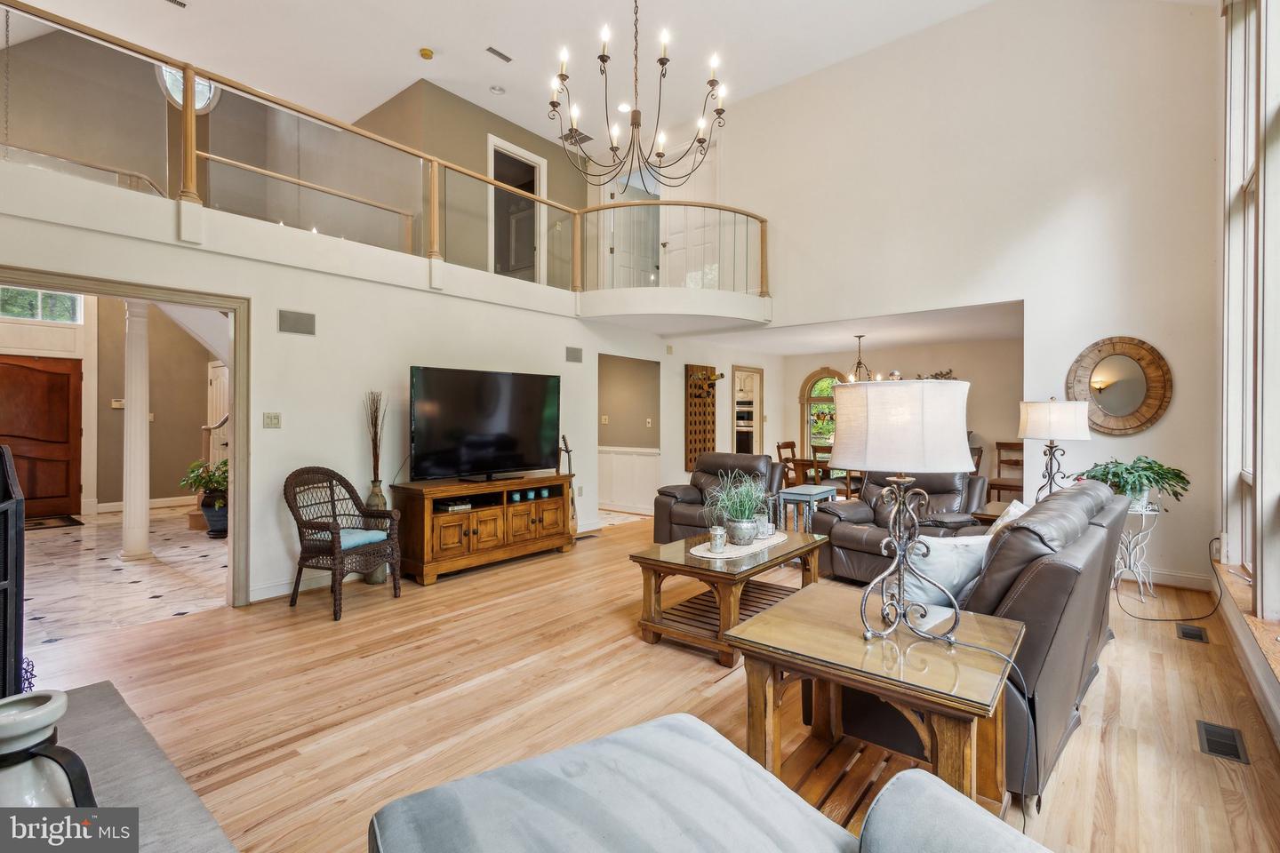 9409 WINDY HILL DR, NOKESVILLE, Virginia 20181, 4 Bedrooms Bedrooms, ,3 BathroomsBathrooms,Residential,For sale,9409 WINDY HILL DR,VAPW2094392 MLS # VAPW2094392