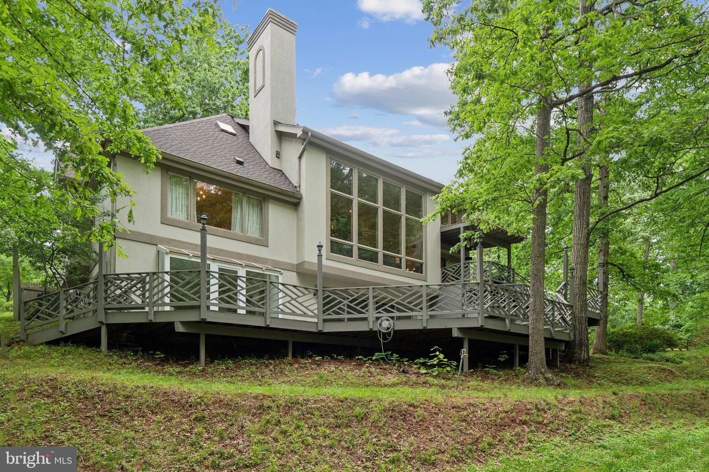 9409 WINDY HILL DR, NOKESVILLE, Virginia 20181, 4 Bedrooms Bedrooms, ,3 BathroomsBathrooms,Residential,For sale,9409 WINDY HILL DR,VAPW2094392 MLS # VAPW2094392