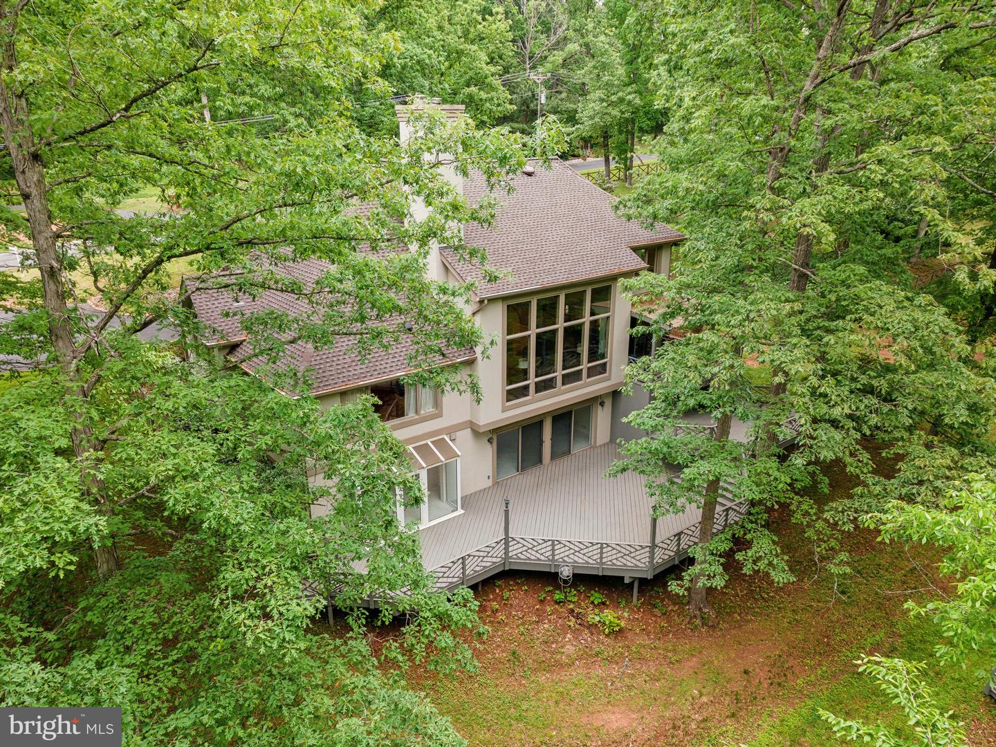 9409 WINDY HILL DR, NOKESVILLE, Virginia 20181, 4 Bedrooms Bedrooms, ,3 BathroomsBathrooms,Residential,For sale,9409 WINDY HILL DR,VAPW2094392 MLS # VAPW2094392