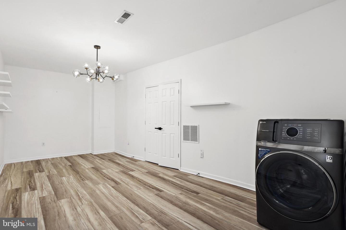 45932 PULLMAN CT, STERLING, Virginia 20164, 5 Bedrooms Bedrooms, ,4 BathroomsBathrooms,Residential,For sale,45932 PULLMAN CT,VALO2096070 MLS # VALO2096070