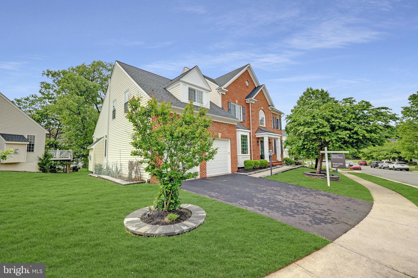 45932 PULLMAN CT, STERLING, Virginia 20164, 5 Bedrooms Bedrooms, ,4 BathroomsBathrooms,Residential,For sale,45932 PULLMAN CT,VALO2096070 MLS # VALO2096070