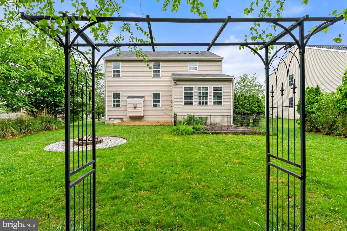 3714 LILLY LN, WARRENTON, Virginia 20187, 3 Bedrooms Bedrooms, ,2 BathroomsBathrooms,Residential,For sale,3714 LILLY LN,VAFQ2016576 MLS # VAFQ2016576