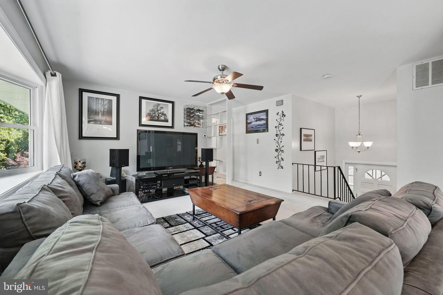 9706 GLEN CT, MANASSAS, Virginia 20110, 5 Bedrooms Bedrooms, ,3 BathroomsBathrooms,Residential,For sale,9706 GLEN CT,VAPW2094440 MLS # VAPW2094440