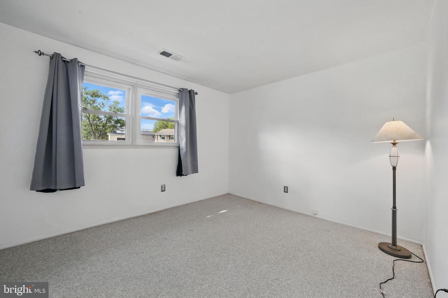 9706 GLEN CT, MANASSAS, Virginia 20110, 5 Bedrooms Bedrooms, ,3 BathroomsBathrooms,Residential,For sale,9706 GLEN CT,VAPW2094440 MLS # VAPW2094440
