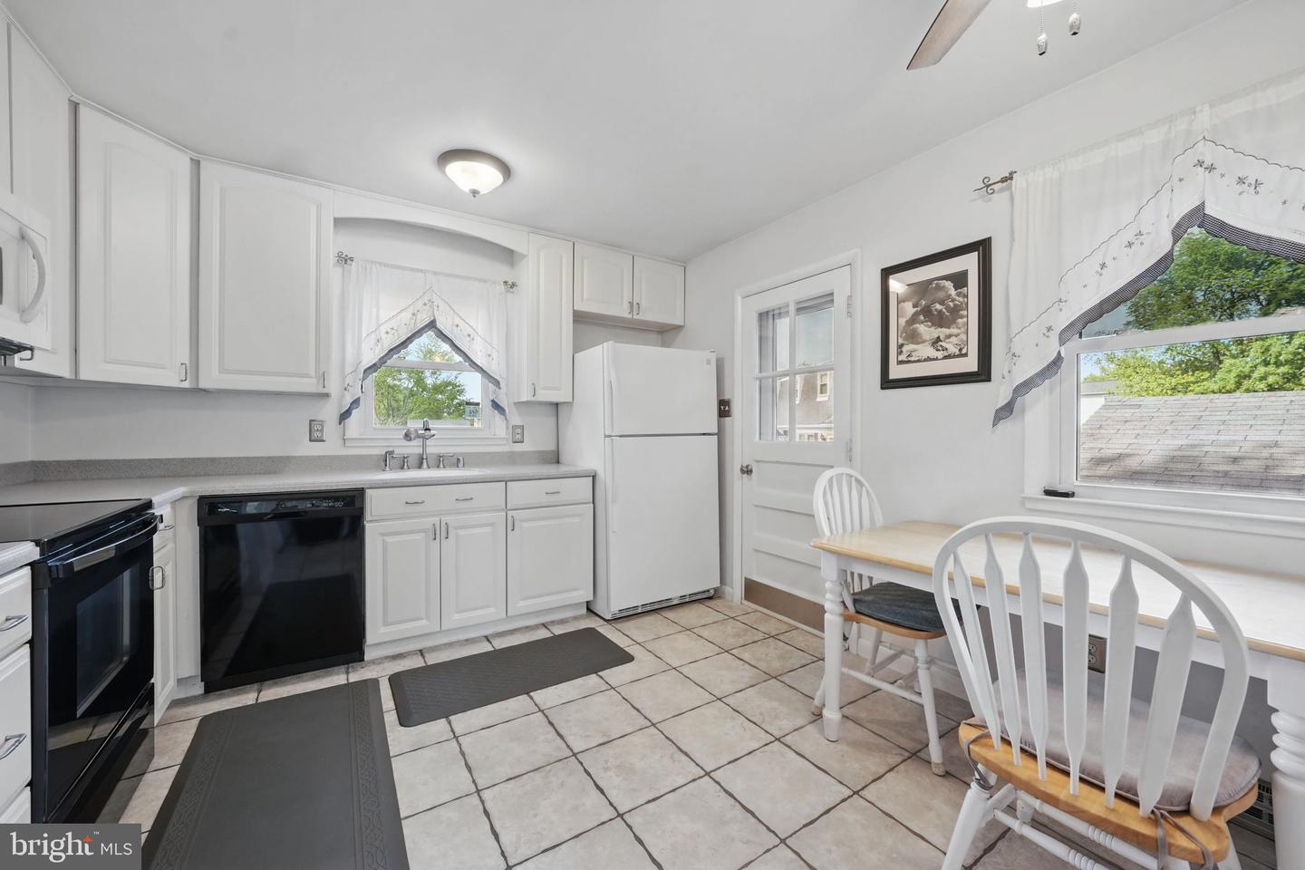 9706 GLEN CT, MANASSAS, Virginia 20110, 5 Bedrooms Bedrooms, ,3 BathroomsBathrooms,Residential,For sale,9706 GLEN CT,VAPW2094440 MLS # VAPW2094440