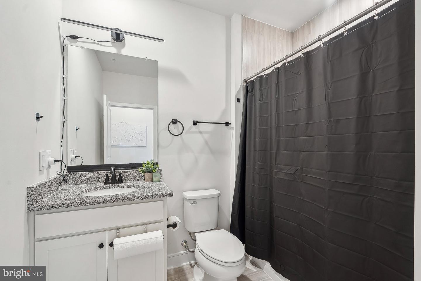42874 FIREFLY SONATA TER #107, ASHBURN, Virginia 20148, 2 Bedrooms Bedrooms, ,2 BathroomsBathrooms,Residential,For sale,42874 FIREFLY SONATA TER #107,VALO2096144 MLS # VALO2096144