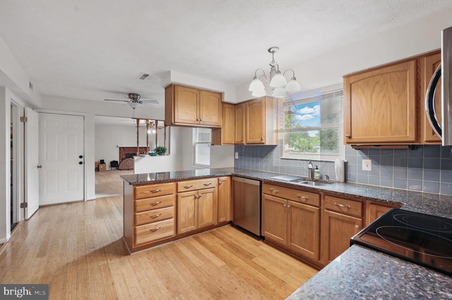 8929 SWEETBRIAR ST, MANASSAS, Virginia 20110, 4 Bedrooms Bedrooms, ,2 BathroomsBathrooms,Residential,For sale,8929 SWEETBRIAR ST,VAMN2008302 MLS # VAMN2008302