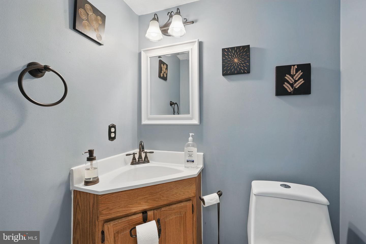 8929 SWEETBRIAR ST, MANASSAS, Virginia 20110, 4 Bedrooms Bedrooms, ,2 BathroomsBathrooms,Residential,For sale,8929 SWEETBRIAR ST,VAMN2008302 MLS # VAMN2008302