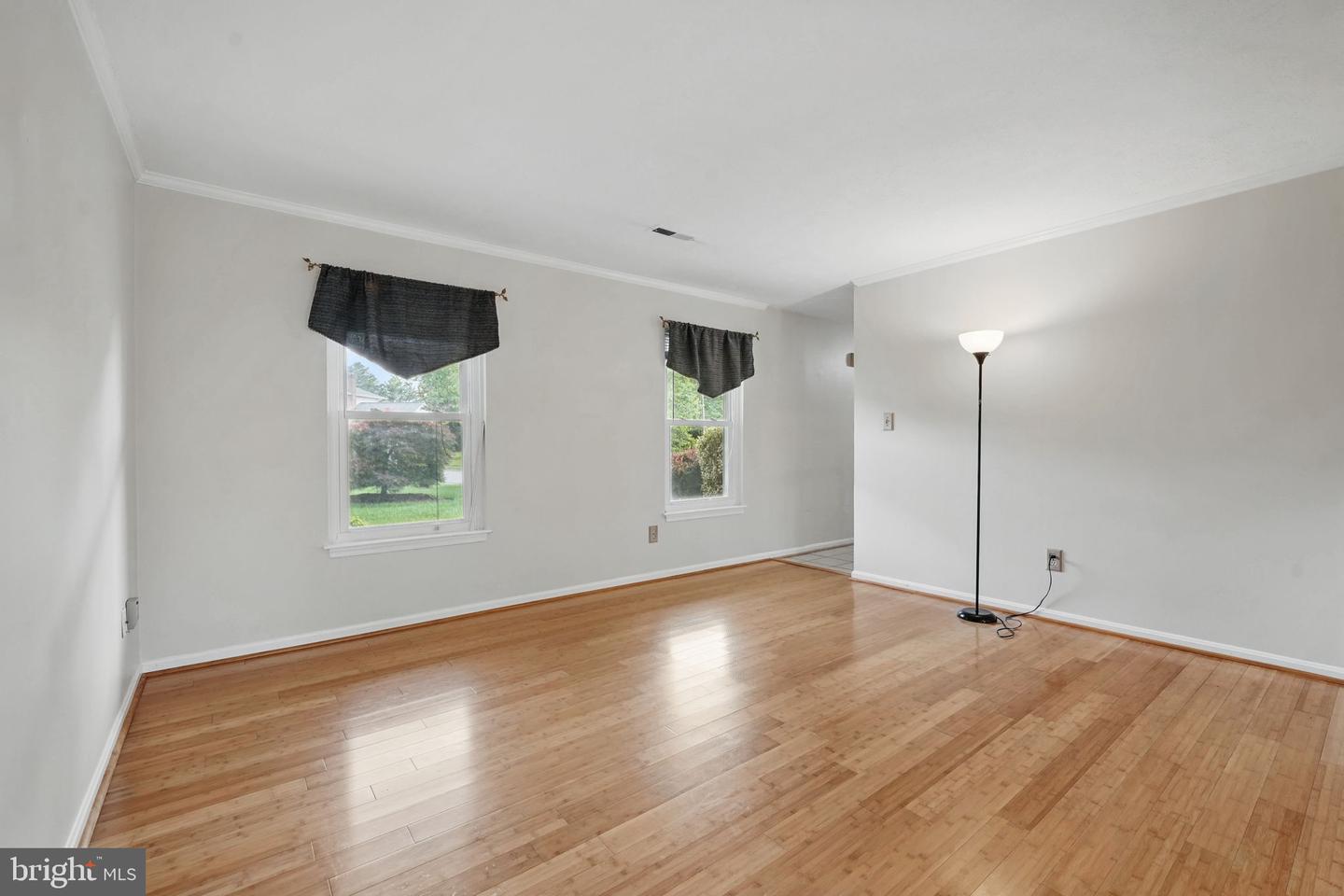 8929 SWEETBRIAR ST, MANASSAS, Virginia 20110, 4 Bedrooms Bedrooms, ,2 BathroomsBathrooms,Residential,For sale,8929 SWEETBRIAR ST,VAMN2008302 MLS # VAMN2008302
