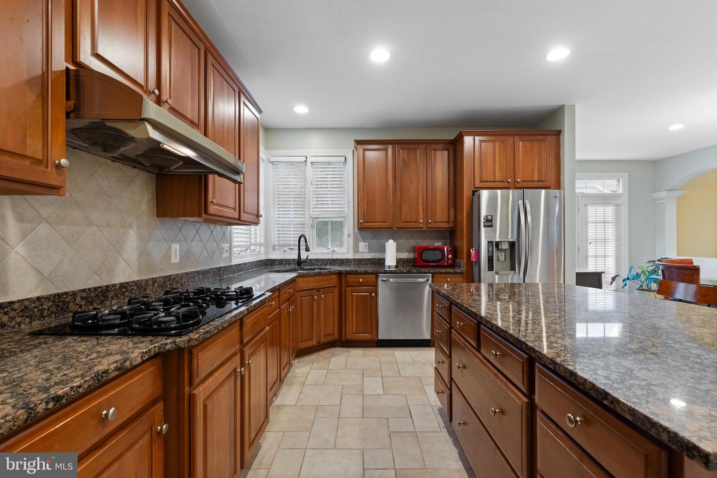 4831 CROSS MEADOW PL, CHANTILLY, Virginia 20151, 5 Bedrooms Bedrooms, ,4 BathroomsBathrooms,Residential,For sale,4831 CROSS MEADOW PL,VAFX2240198 MLS # VAFX2240198