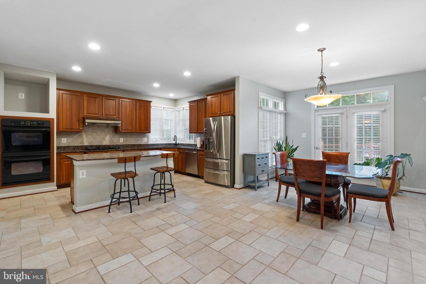 4831 CROSS MEADOW PL, CHANTILLY, Virginia 20151, 5 Bedrooms Bedrooms, ,4 BathroomsBathrooms,Residential,For sale,4831 CROSS MEADOW PL,VAFX2240198 MLS # VAFX2240198