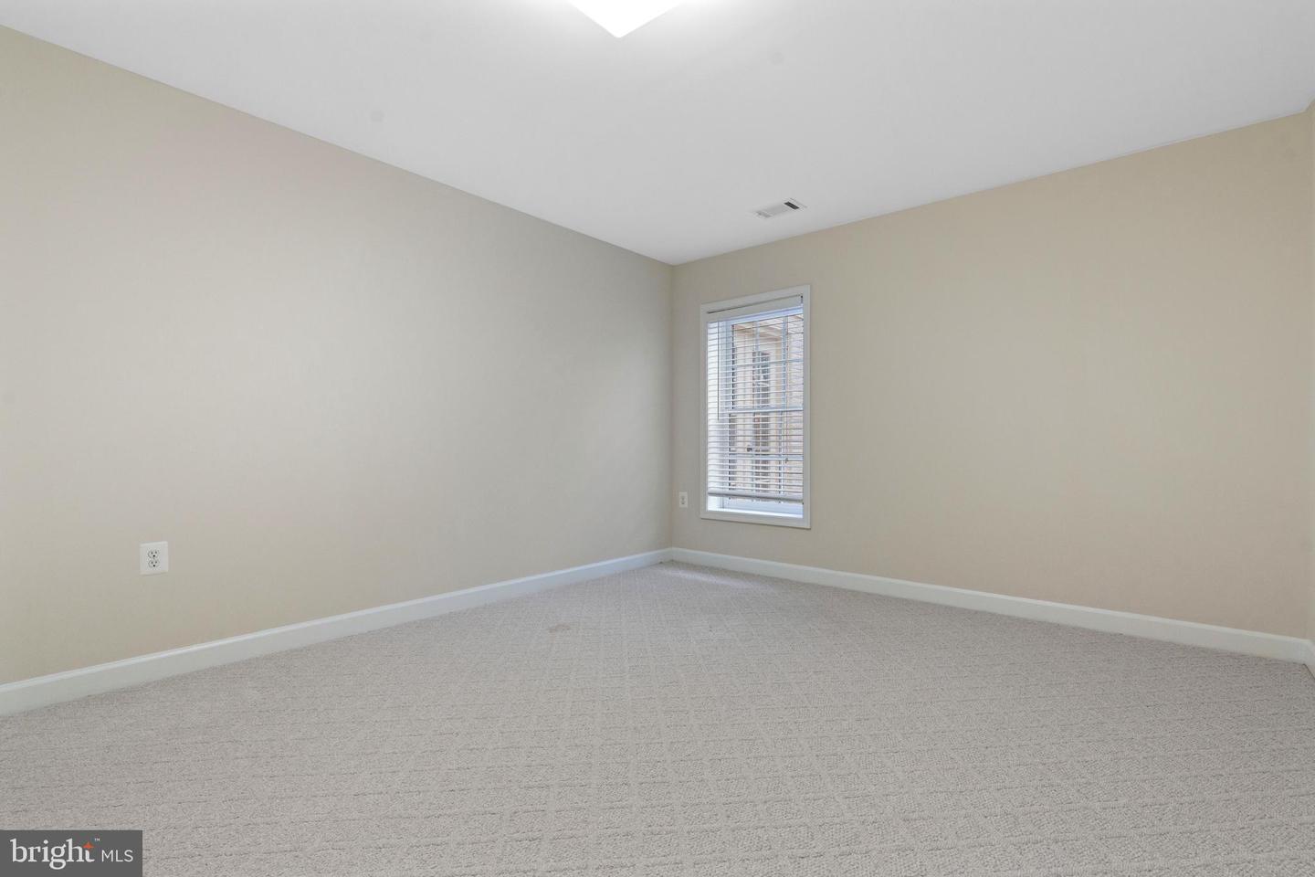 4831 CROSS MEADOW PL, CHANTILLY, Virginia 20151, 5 Bedrooms Bedrooms, ,4 BathroomsBathrooms,Residential,For sale,4831 CROSS MEADOW PL,VAFX2240198 MLS # VAFX2240198