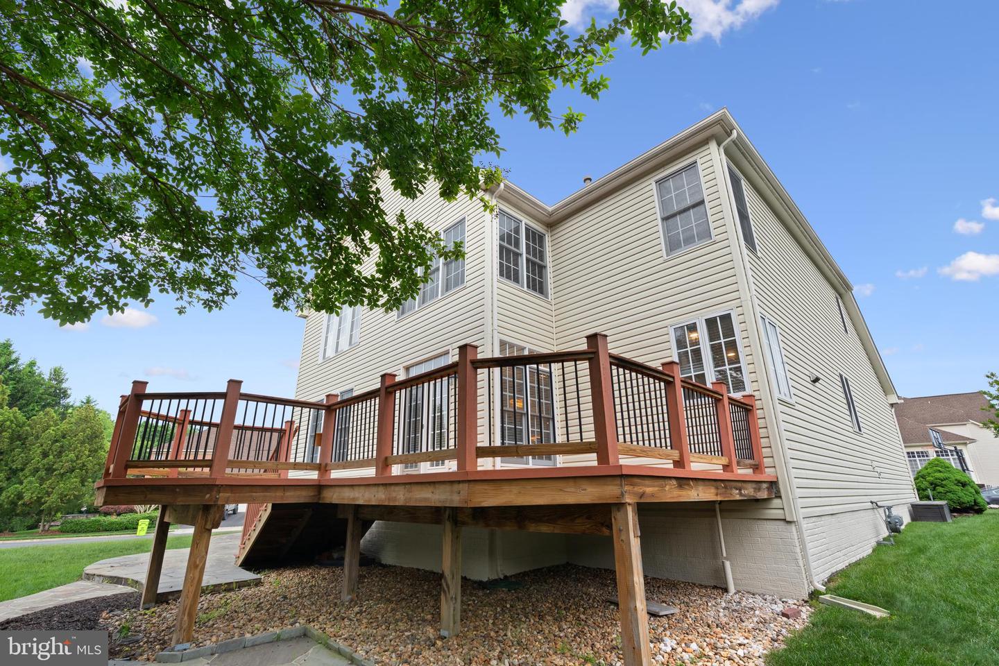 4831 CROSS MEADOW PL, CHANTILLY, Virginia 20151, 5 Bedrooms Bedrooms, ,4 BathroomsBathrooms,Residential,For sale,4831 CROSS MEADOW PL,VAFX2240198 MLS # VAFX2240198