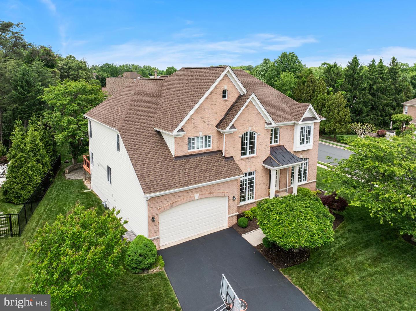 4831 CROSS MEADOW PL, CHANTILLY, Virginia 20151, 5 Bedrooms Bedrooms, ,4 BathroomsBathrooms,Residential,For sale,4831 CROSS MEADOW PL,VAFX2240198 MLS # VAFX2240198