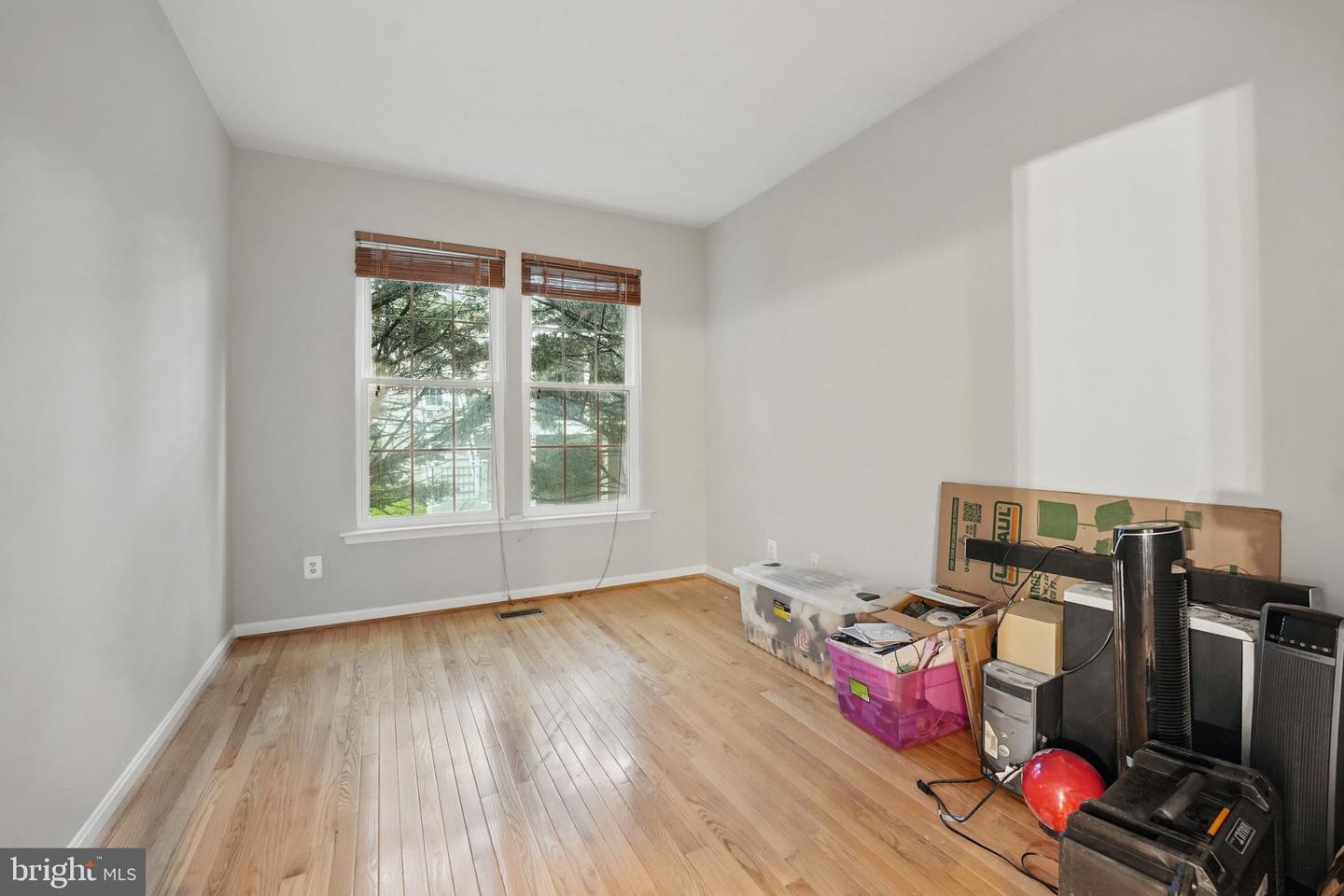 25546 CHILMARK DR, CHANTILLY, Virginia 20152, 4 Bedrooms Bedrooms, ,3 BathroomsBathrooms,Residential,For sale,25546 CHILMARK DR,VALO2096158 MLS # VALO2096158