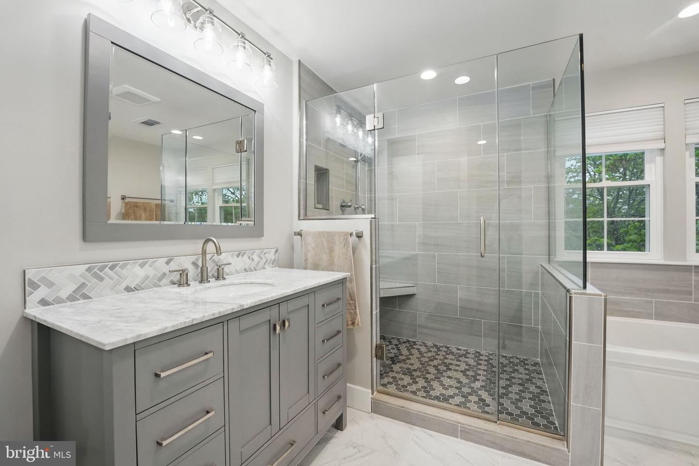 25546 CHILMARK DR, CHANTILLY, Virginia 20152, 4 Bedrooms Bedrooms, ,3 BathroomsBathrooms,Residential,For sale,25546 CHILMARK DR,VALO2096158 MLS # VALO2096158