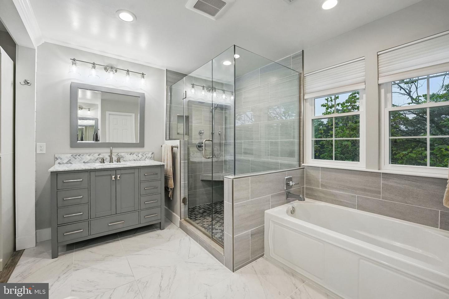 25546 CHILMARK DR, CHANTILLY, Virginia 20152, 4 Bedrooms Bedrooms, ,3 BathroomsBathrooms,Residential,For sale,25546 CHILMARK DR,VALO2096158 MLS # VALO2096158