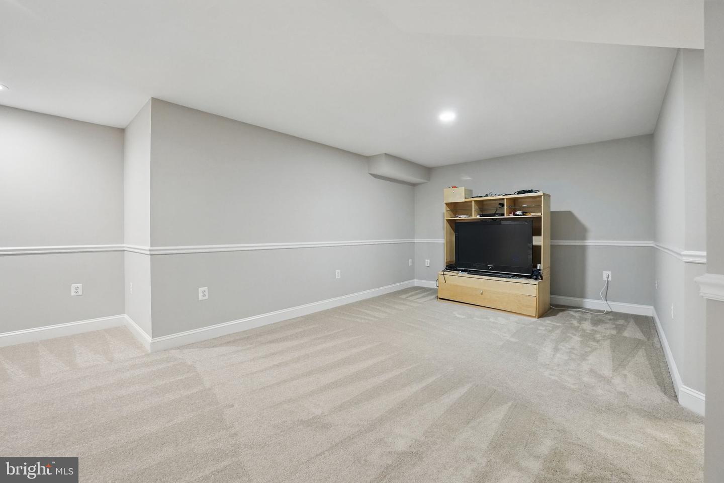 25546 CHILMARK DR, CHANTILLY, Virginia 20152, 4 Bedrooms Bedrooms, ,3 BathroomsBathrooms,Residential,For sale,25546 CHILMARK DR,VALO2096158 MLS # VALO2096158