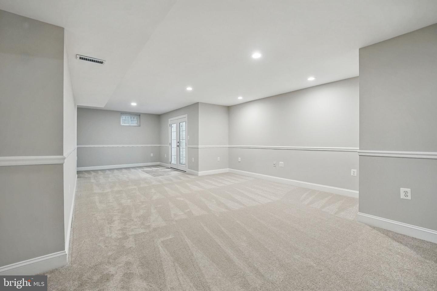 25546 CHILMARK DR, CHANTILLY, Virginia 20152, 4 Bedrooms Bedrooms, ,3 BathroomsBathrooms,Residential,For sale,25546 CHILMARK DR,VALO2096158 MLS # VALO2096158