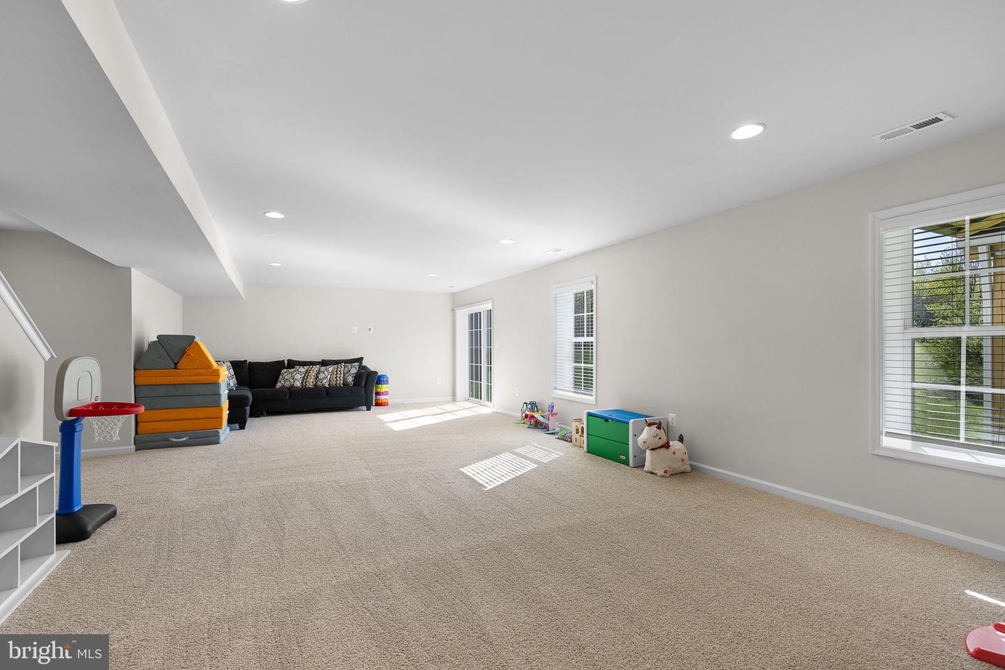 316 LIBERTY HALL DR, FREDERICKSBURG, Virginia 22406, 5 Bedrooms Bedrooms, ,4 BathroomsBathrooms,Residential,For sale,316 LIBERTY HALL DR,VAST2038730 MLS # VAST2038730