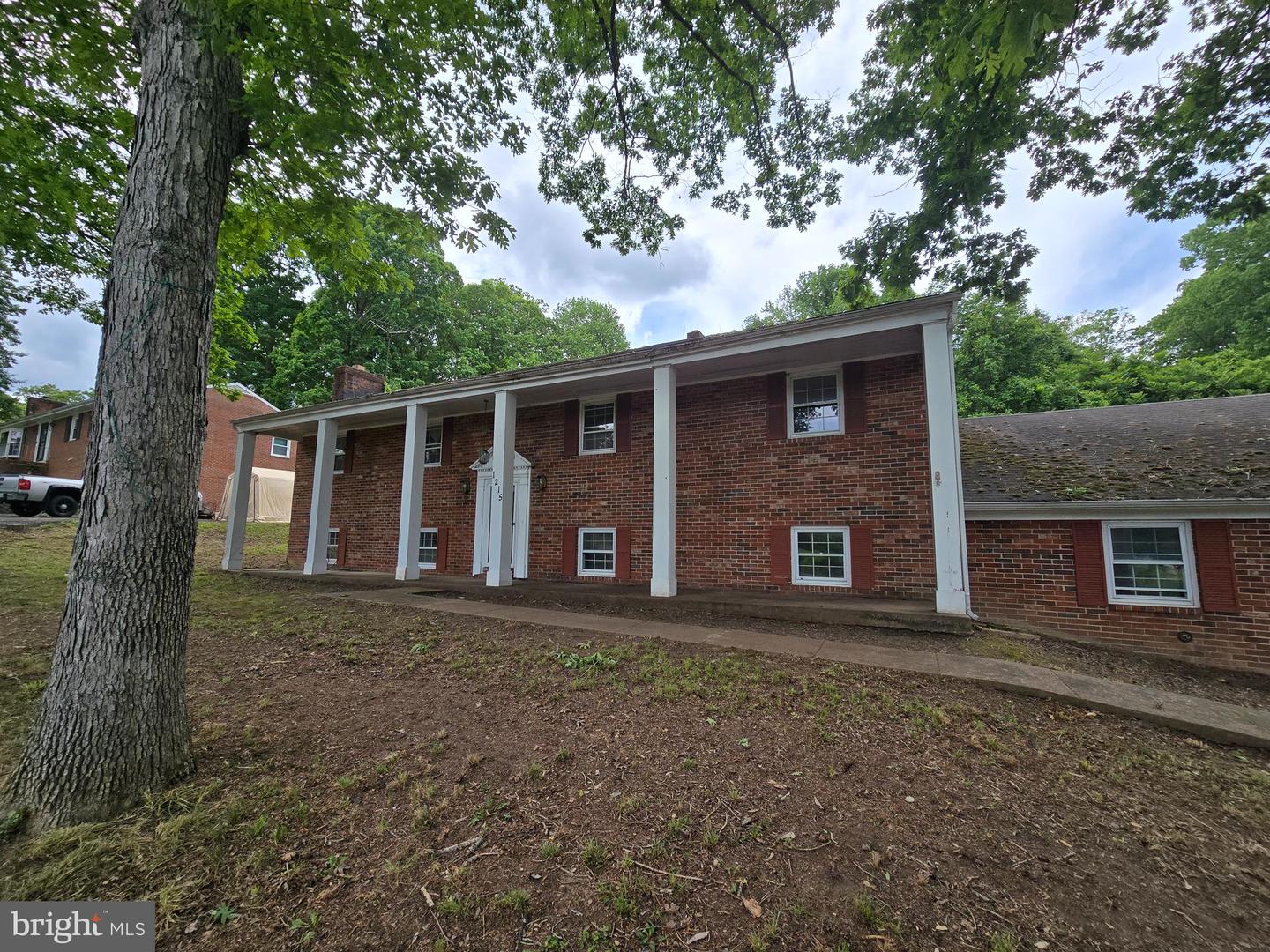 1215 FORBES ST, FREDERICKSBURG, Virginia 22405, 4 Bedrooms Bedrooms, ,3 BathroomsBathrooms,Residential,For sale,1215 FORBES ST,VAST2038732 MLS # VAST2038732