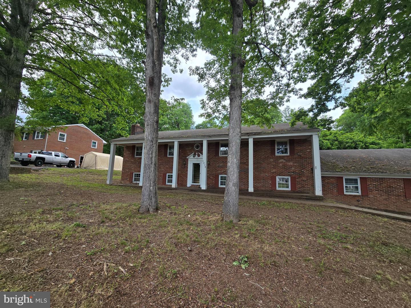 1215 FORBES ST, FREDERICKSBURG, Virginia 22405, 4 Bedrooms Bedrooms, ,3 BathroomsBathrooms,Residential,For sale,1215 FORBES ST,VAST2038732 MLS # VAST2038732