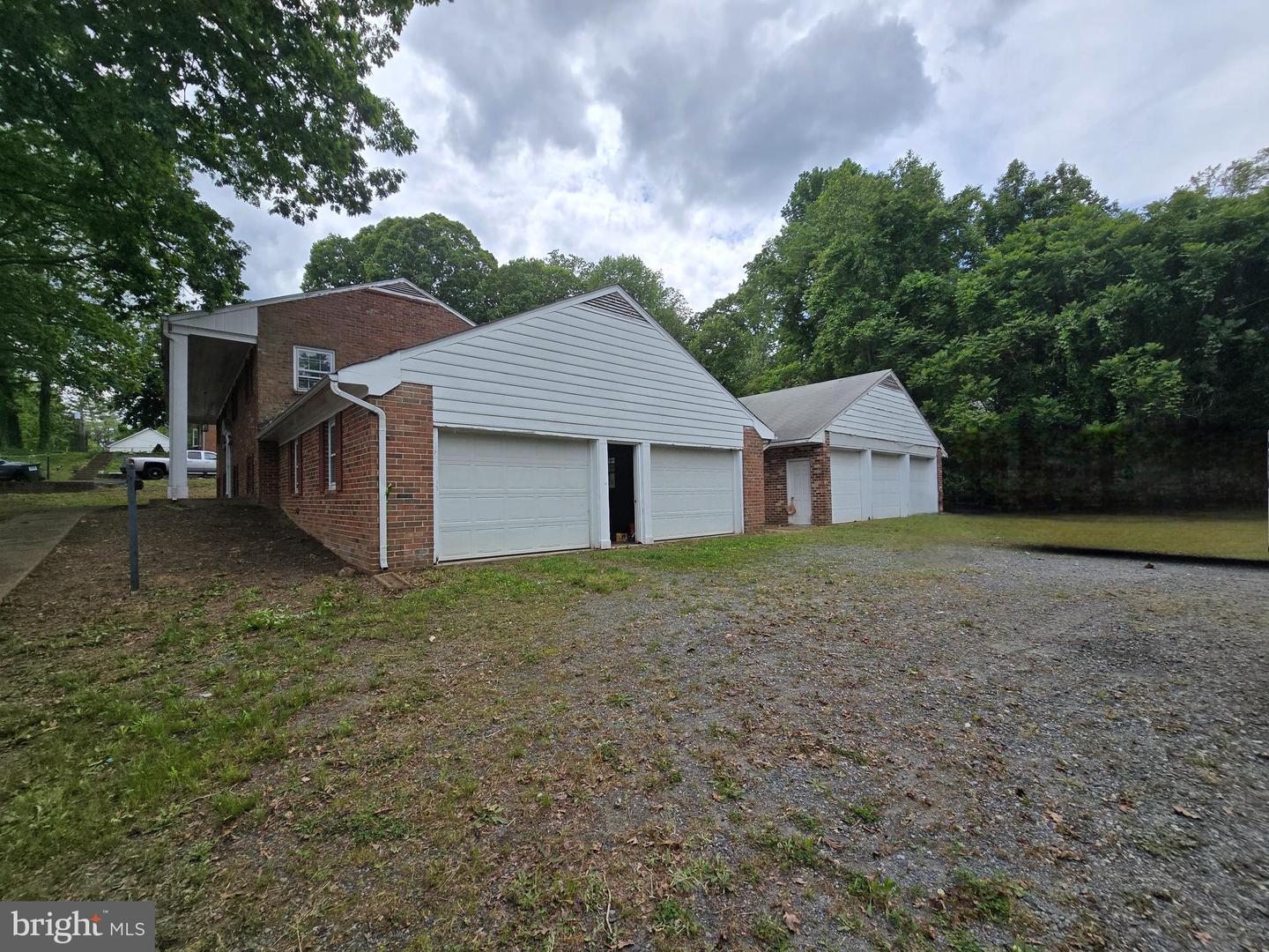 1215 FORBES ST, FREDERICKSBURG, Virginia 22405, 4 Bedrooms Bedrooms, ,3 BathroomsBathrooms,Residential,For sale,1215 FORBES ST,VAST2038732 MLS # VAST2038732