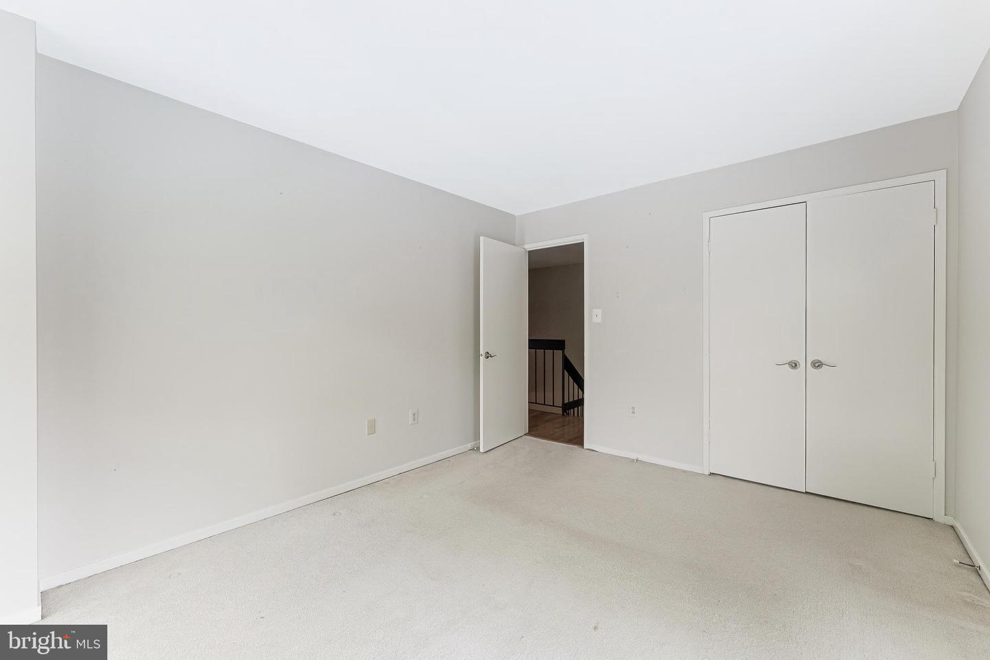 3131 EAKIN PARK CT, FAIRFAX, Virginia 22031, 3 Bedrooms Bedrooms, 8 Rooms Rooms,2 BathroomsBathrooms,Residential,For sale,3131 EAKIN PARK CT,VAFX2240264 MLS # VAFX2240264