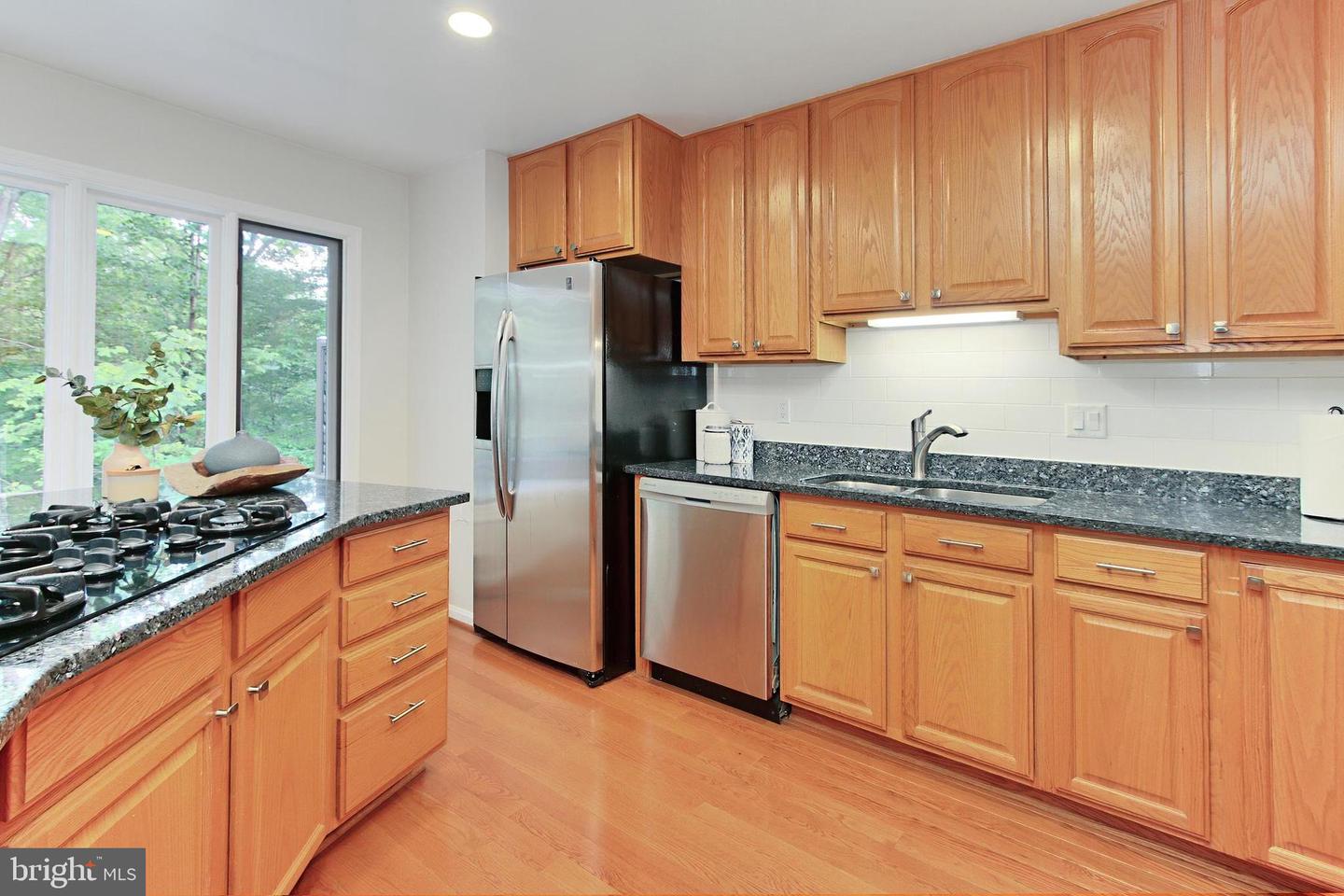 7224 OLDE LANTERN WAY, SPRINGFIELD, Virginia 22152, 3 Bedrooms Bedrooms, ,3 BathroomsBathrooms,Residential,For sale,7224 OLDE LANTERN WAY,VAFX2240292 MLS # VAFX2240292