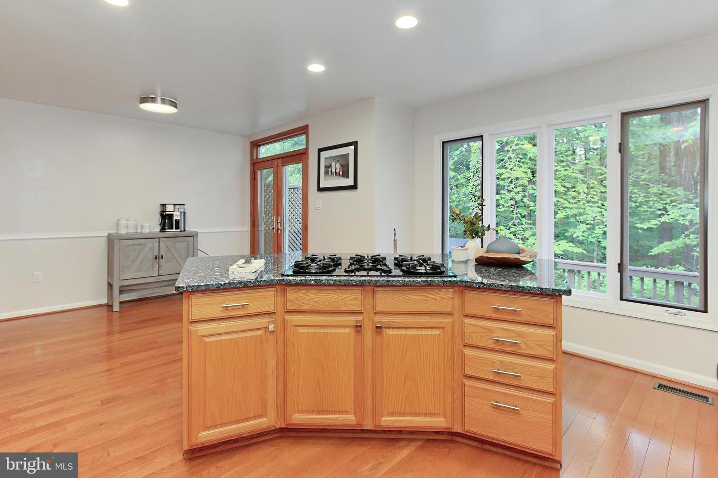 7224 OLDE LANTERN WAY, SPRINGFIELD, Virginia 22152, 3 Bedrooms Bedrooms, ,3 BathroomsBathrooms,Residential,For sale,7224 OLDE LANTERN WAY,VAFX2240292 MLS # VAFX2240292