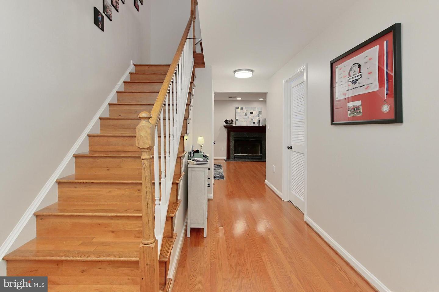7224 OLDE LANTERN WAY, SPRINGFIELD, Virginia 22152, 3 Bedrooms Bedrooms, ,3 BathroomsBathrooms,Residential,For sale,7224 OLDE LANTERN WAY,VAFX2240292 MLS # VAFX2240292