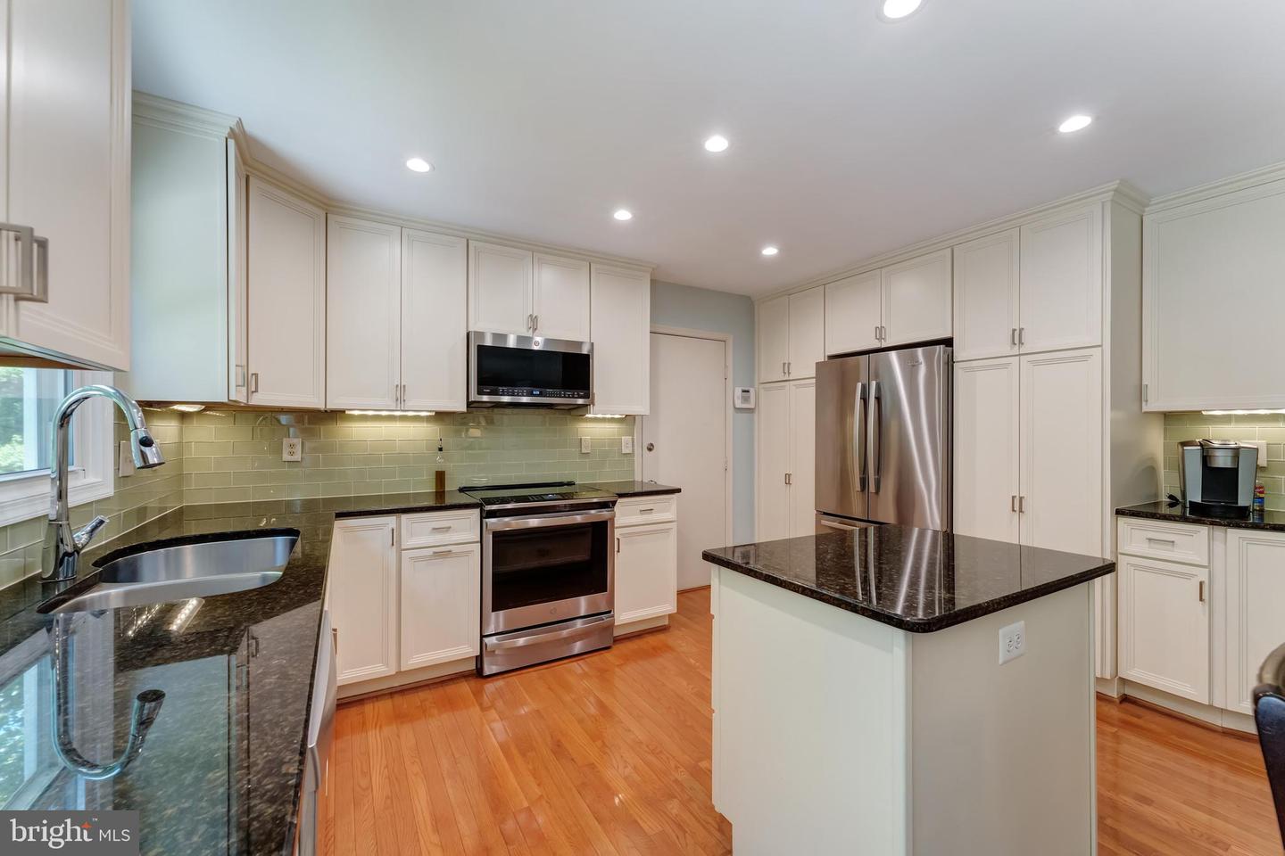 13826 SPRINGSTONE DR, CLIFTON, Virginia 20124, 4 Bedrooms Bedrooms, ,3 BathroomsBathrooms,Residential,For sale,13826 SPRINGSTONE DR,VAFX2240318 MLS # VAFX2240318