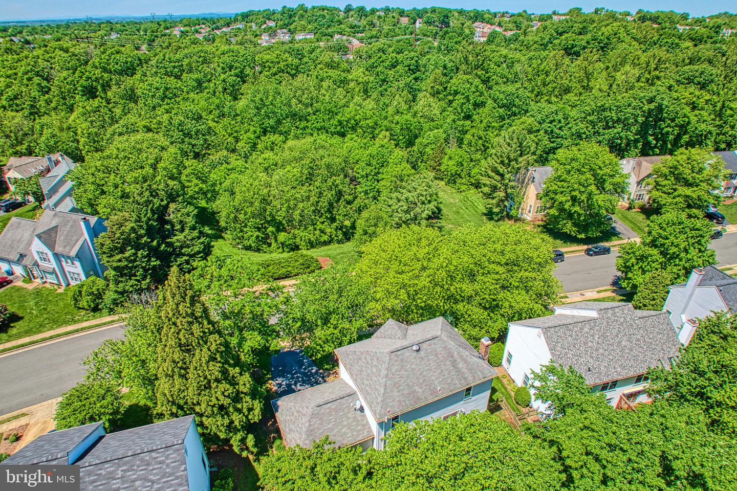 13826 SPRINGSTONE DR, CLIFTON, Virginia 20124, 4 Bedrooms Bedrooms, ,3 BathroomsBathrooms,Residential,For sale,13826 SPRINGSTONE DR,VAFX2240318 MLS # VAFX2240318