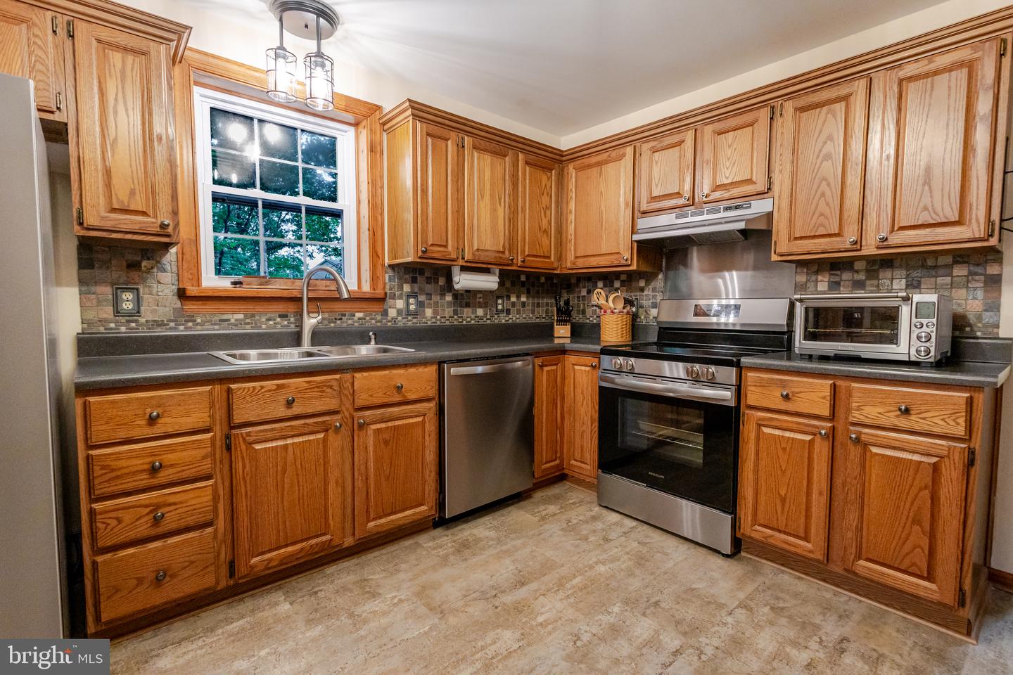 5412 RAINWOOD DR, FREDERICKSBURG, Virginia 22407, 4 Bedrooms Bedrooms, ,2 BathroomsBathrooms,Residential,For sale,5412 RAINWOOD DR,VASP2033056 MLS # VASP2033056