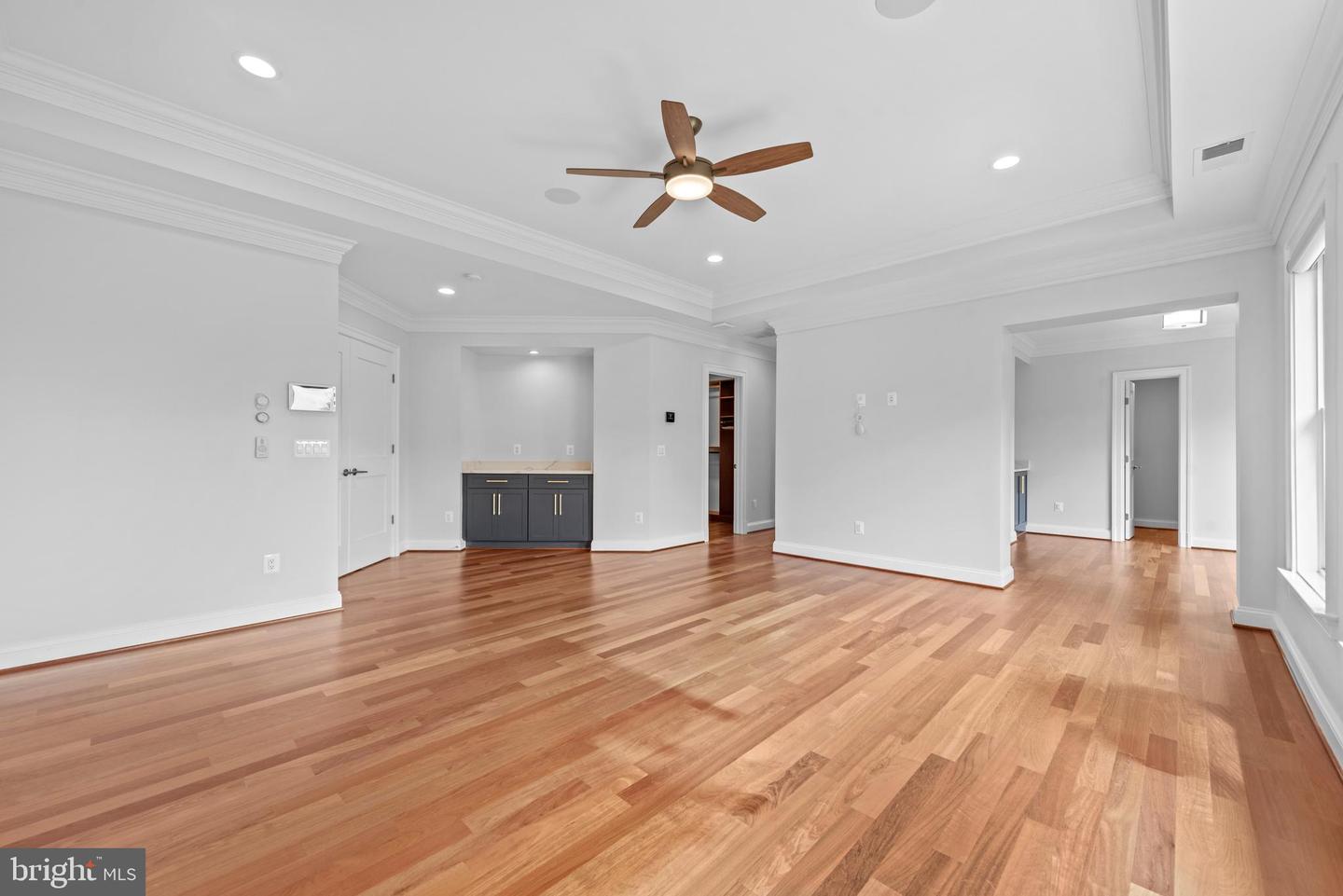 7003 CHURCHILL RD, MCLEAN, Virginia 22101, 7 Bedrooms Bedrooms, ,6 BathroomsBathrooms,Residential,For sale,7003 CHURCHILL RD,VAFX2240334 MLS # VAFX2240334