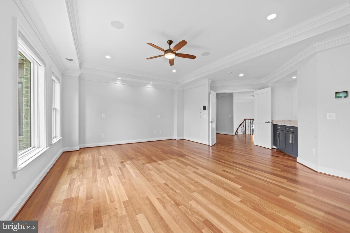7003 CHURCHILL RD, MCLEAN, Virginia 22101, 7 Bedrooms Bedrooms, ,6 BathroomsBathrooms,Residential,For sale,7003 CHURCHILL RD,VAFX2240334 MLS # VAFX2240334
