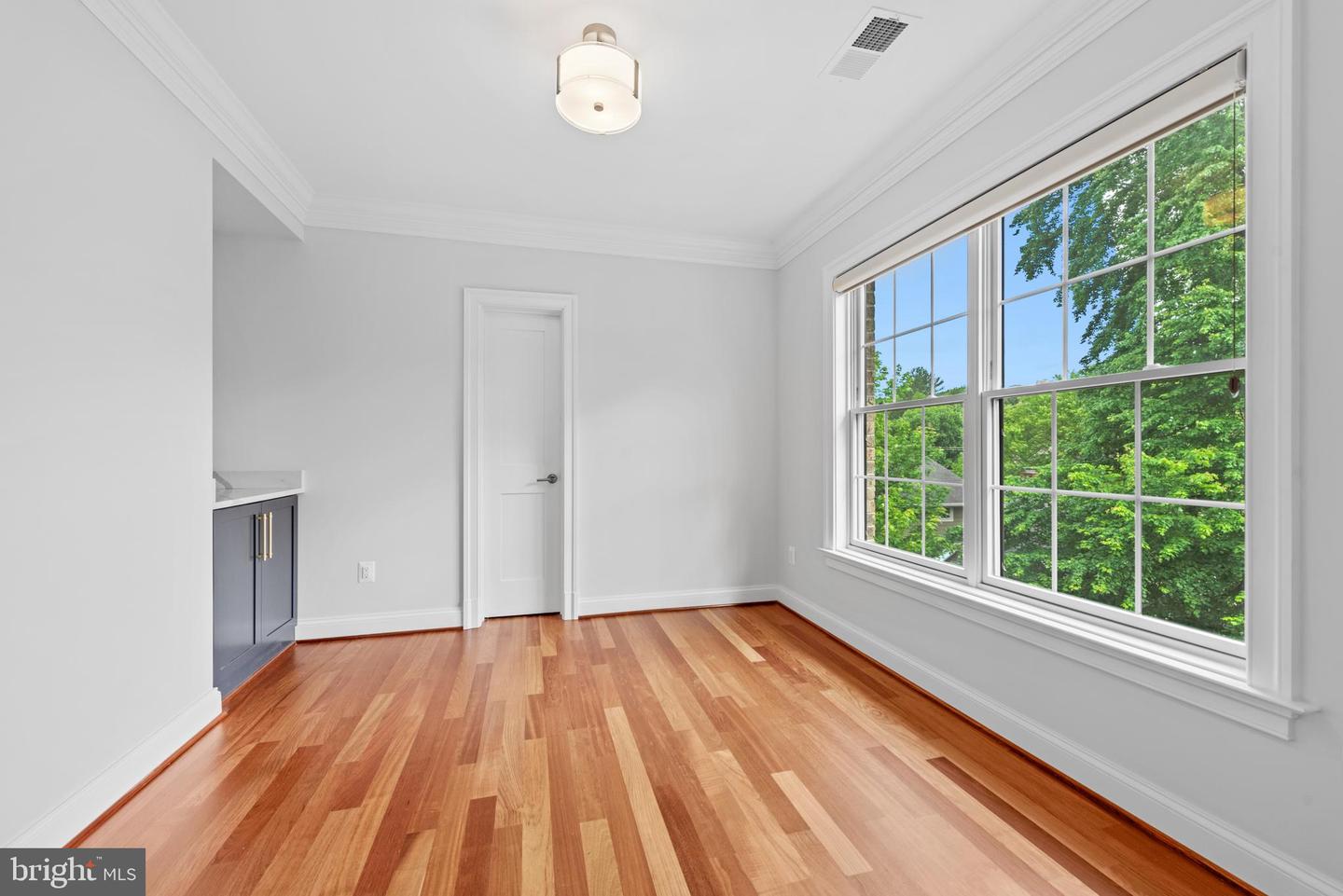 7003 CHURCHILL RD, MCLEAN, Virginia 22101, 7 Bedrooms Bedrooms, ,6 BathroomsBathrooms,Residential,For sale,7003 CHURCHILL RD,VAFX2240334 MLS # VAFX2240334
