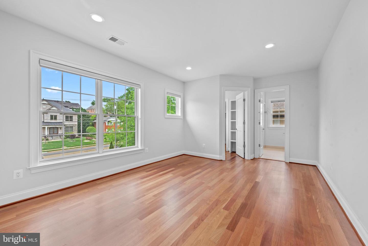 7003 CHURCHILL RD, MCLEAN, Virginia 22101, 7 Bedrooms Bedrooms, ,6 BathroomsBathrooms,Residential,For sale,7003 CHURCHILL RD,VAFX2240334 MLS # VAFX2240334