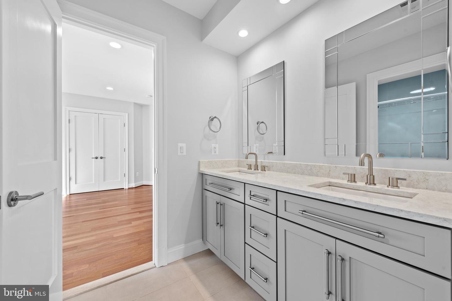 7003 CHURCHILL RD, MCLEAN, Virginia 22101, 7 Bedrooms Bedrooms, ,6 BathroomsBathrooms,Residential,For sale,7003 CHURCHILL RD,VAFX2240334 MLS # VAFX2240334