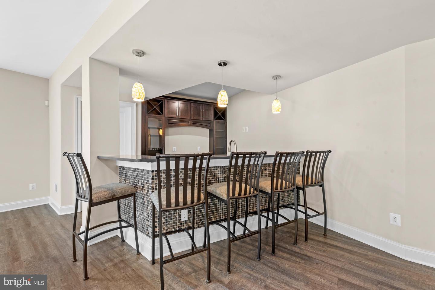 7003 CHURCHILL RD, MCLEAN, Virginia 22101, 7 Bedrooms Bedrooms, ,6 BathroomsBathrooms,Residential,For sale,7003 CHURCHILL RD,VAFX2240334 MLS # VAFX2240334