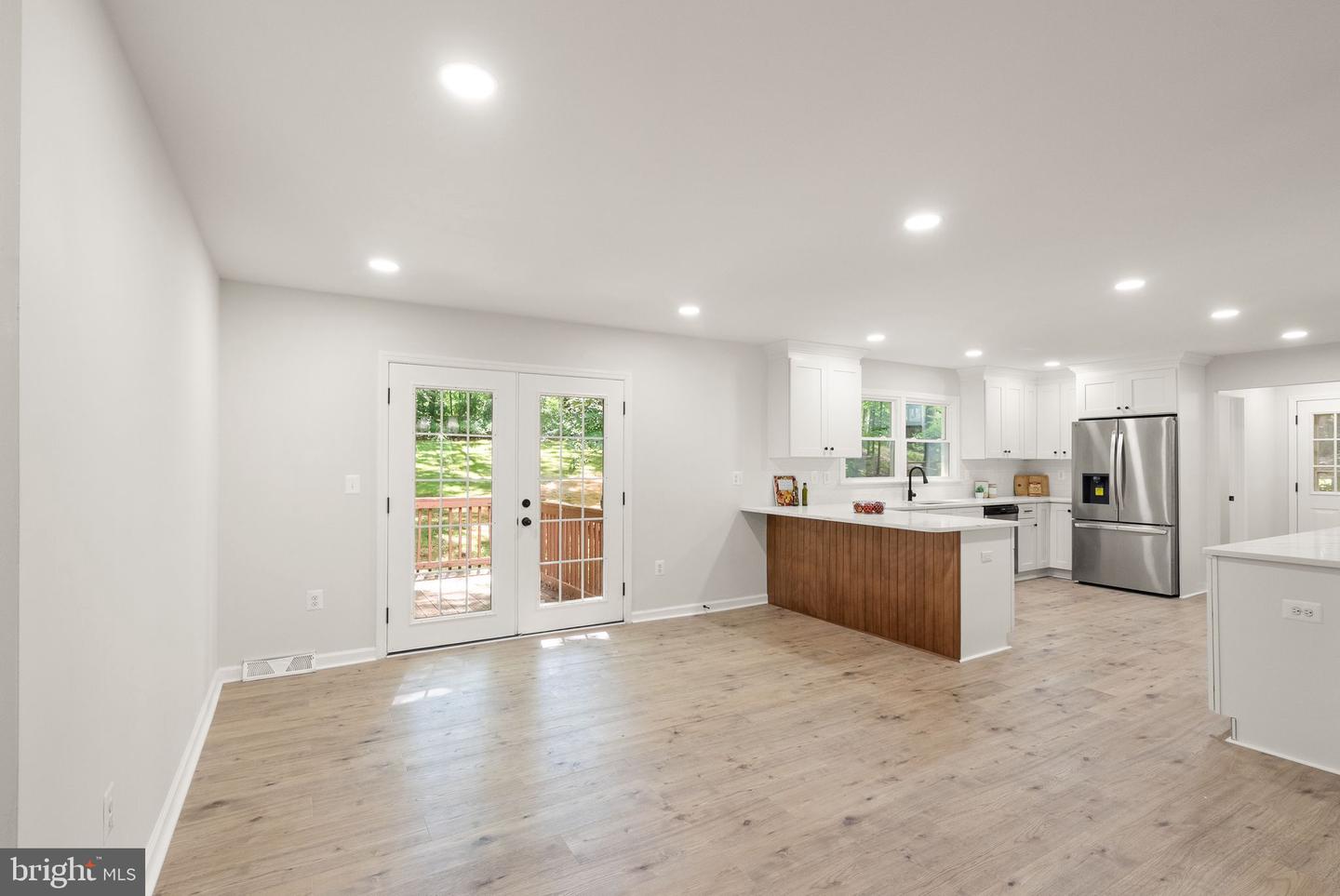 14863 PRESTIGE DR, WOODBRIDGE, Virginia 22193, 6 Bedrooms Bedrooms, ,3 BathroomsBathrooms,Residential,For sale,14863 PRESTIGE DR,VAPW2094480 MLS # VAPW2094480