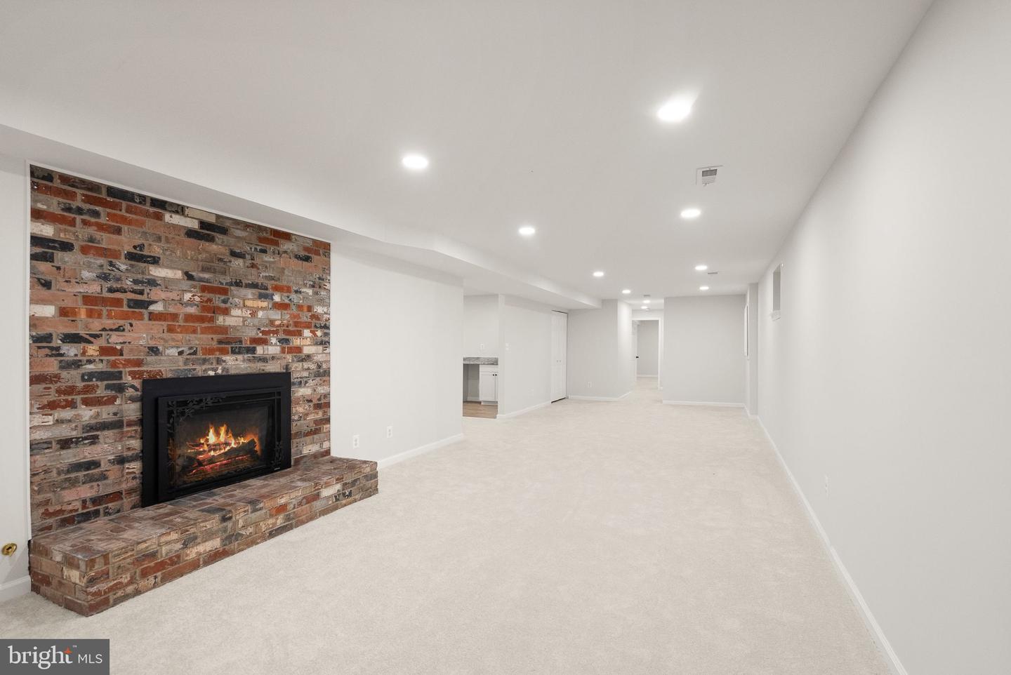 14863 PRESTIGE DR, WOODBRIDGE, Virginia 22193, 6 Bedrooms Bedrooms, ,3 BathroomsBathrooms,Residential,For sale,14863 PRESTIGE DR,VAPW2094480 MLS # VAPW2094480