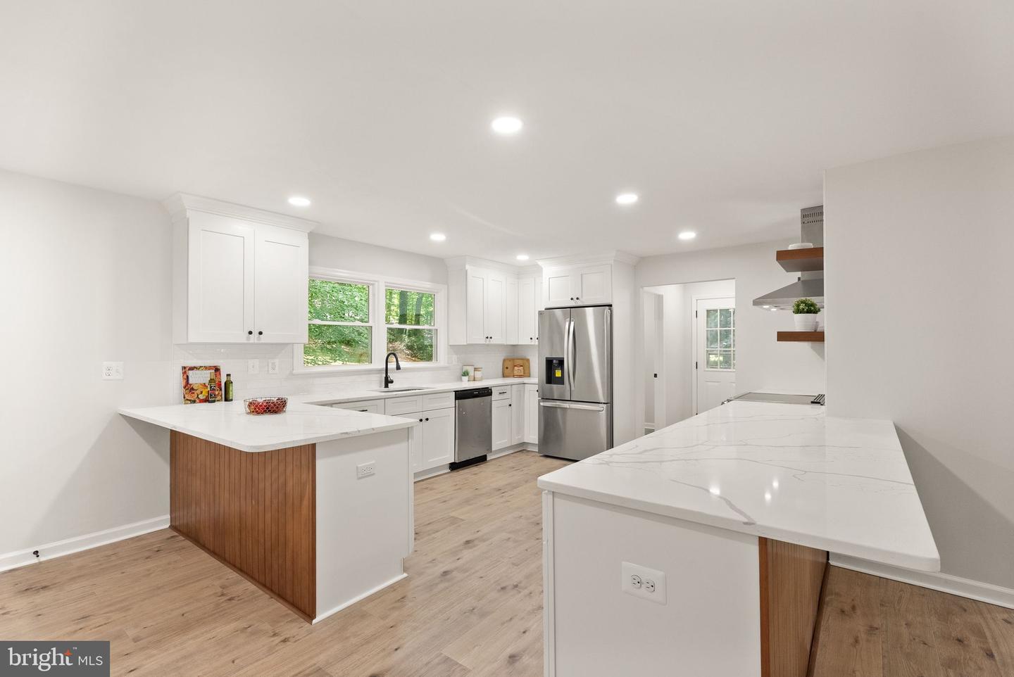 14863 PRESTIGE DR, WOODBRIDGE, Virginia 22193, 6 Bedrooms Bedrooms, ,3 BathroomsBathrooms,Residential,For sale,14863 PRESTIGE DR,VAPW2094480 MLS # VAPW2094480