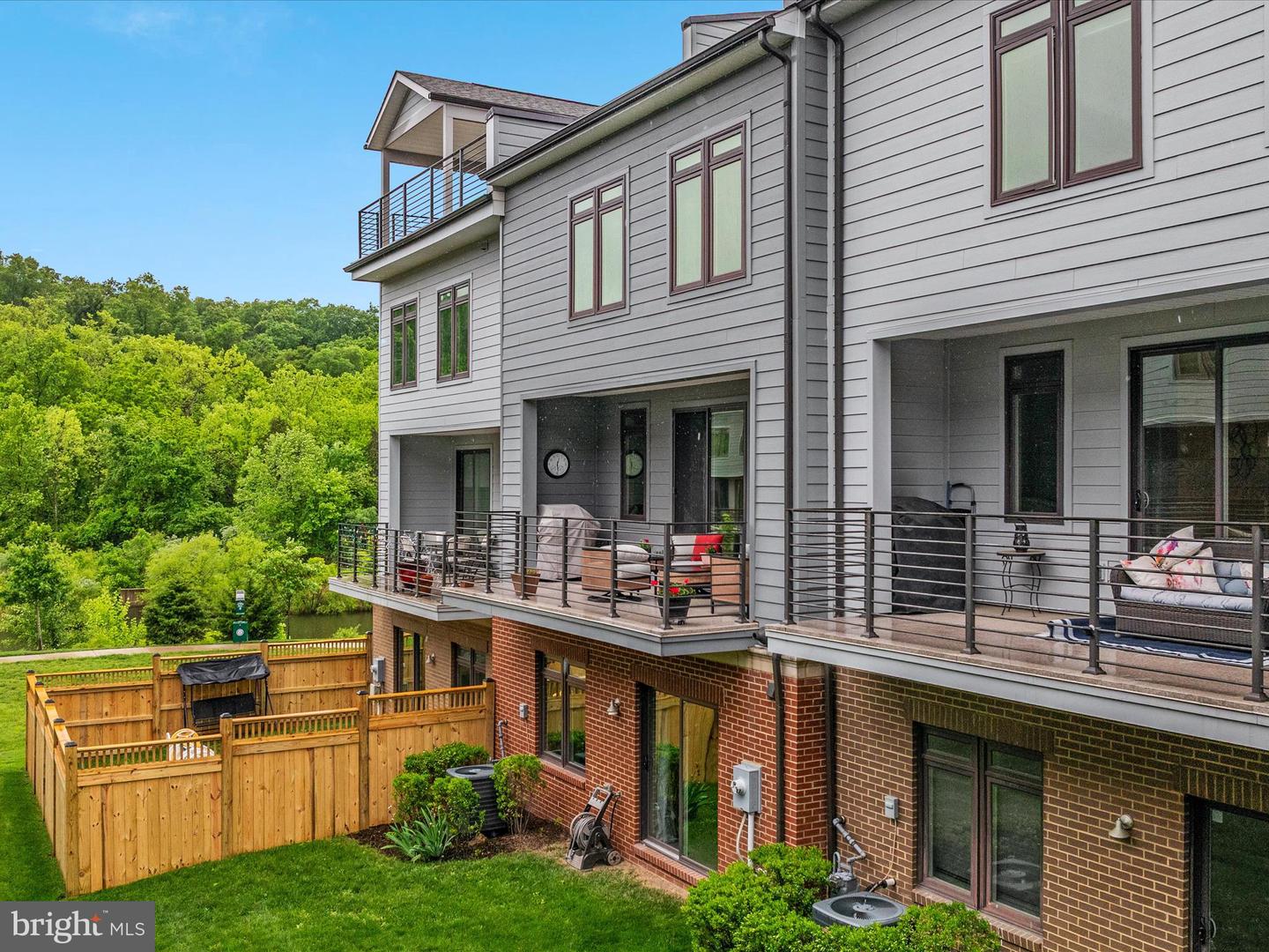 1714 GRAY SHALE TER SE, LEESBURG, Virginia 20175, 3 Bedrooms Bedrooms, ,3 BathroomsBathrooms,Residential,For sale,1714 GRAY SHALE TER SE,VALO2096168 MLS # VALO2096168