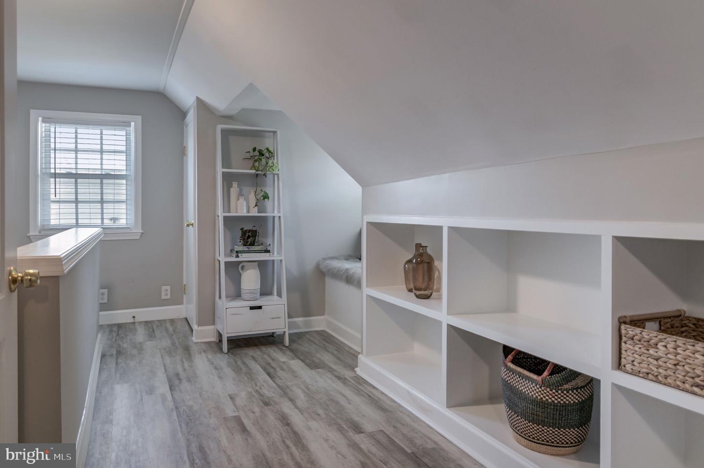 6711 FARRAGUT AVE, FALLS CHURCH, Virginia 22042, 3 Bedrooms Bedrooms, ,2 BathroomsBathrooms,Residential,For sale,6711 FARRAGUT AVE,VAFX2240258 MLS # VAFX2240258