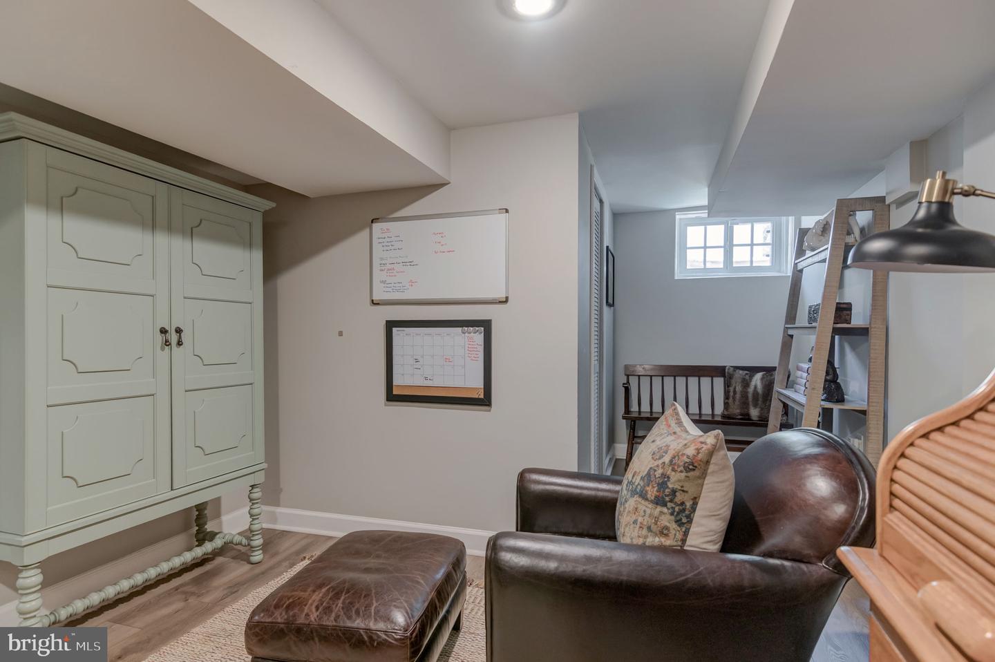 6711 FARRAGUT AVE, FALLS CHURCH, Virginia 22042, 3 Bedrooms Bedrooms, ,2 BathroomsBathrooms,Residential,For sale,6711 FARRAGUT AVE,VAFX2240258 MLS # VAFX2240258