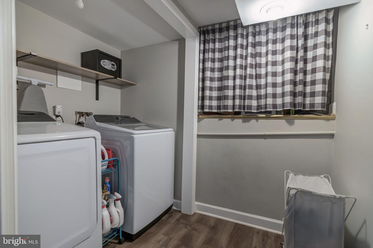 6711 FARRAGUT AVE, FALLS CHURCH, Virginia 22042, 3 Bedrooms Bedrooms, ,2 BathroomsBathrooms,Residential,For sale,6711 FARRAGUT AVE,VAFX2240258 MLS # VAFX2240258