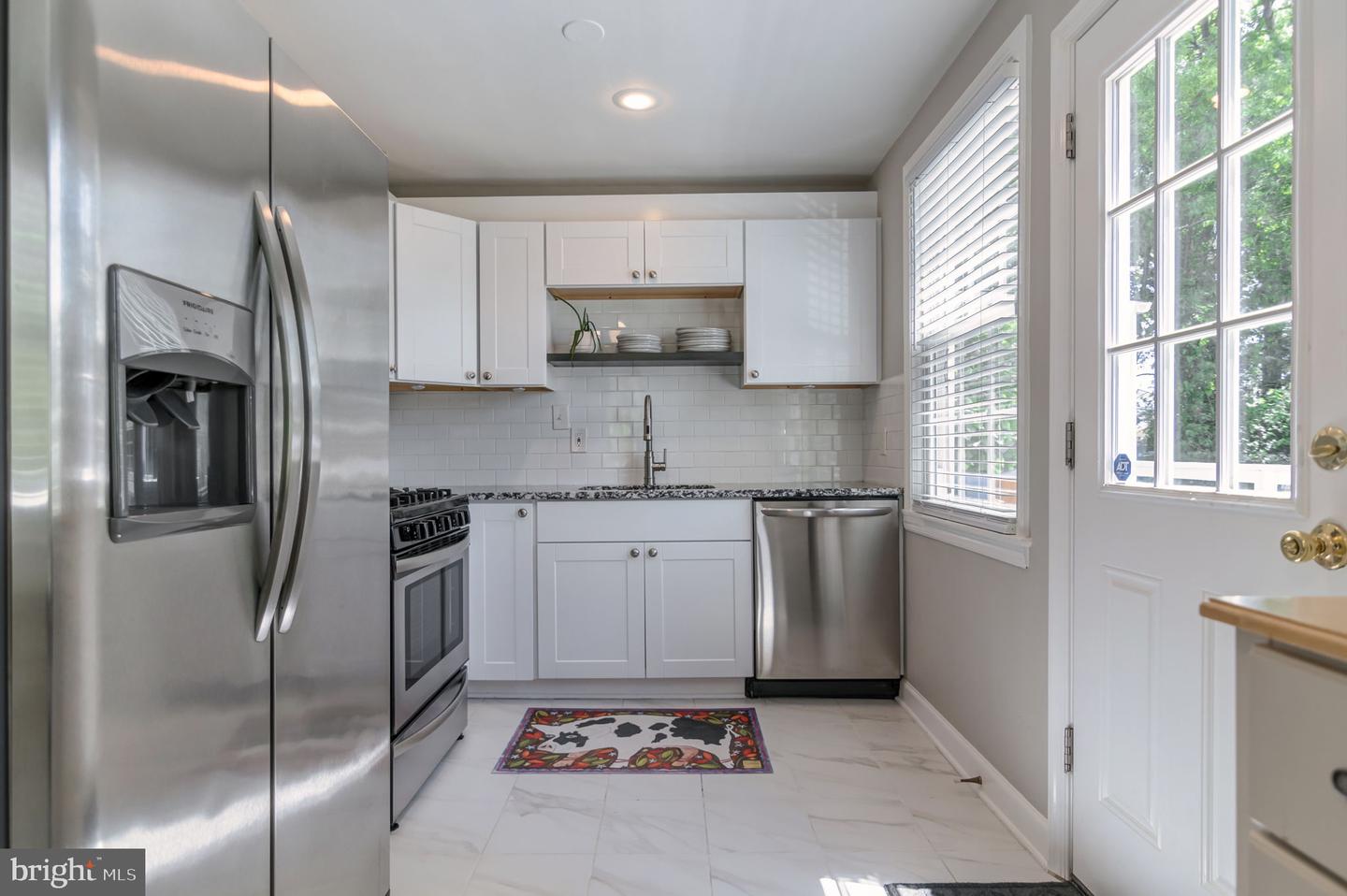 6711 FARRAGUT AVE, FALLS CHURCH, Virginia 22042, 3 Bedrooms Bedrooms, ,2 BathroomsBathrooms,Residential,For sale,6711 FARRAGUT AVE,VAFX2240258 MLS # VAFX2240258