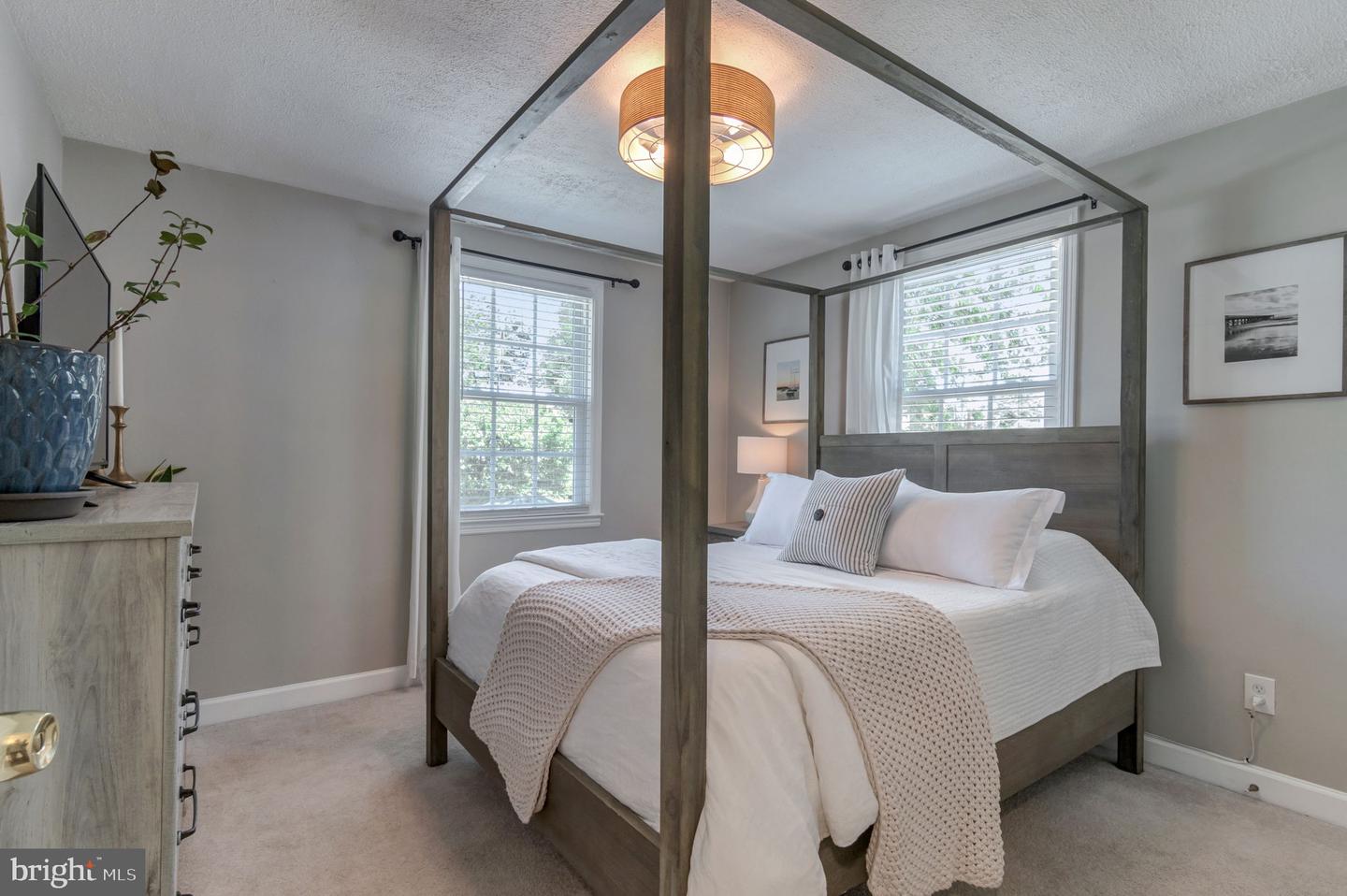6711 FARRAGUT AVE, FALLS CHURCH, Virginia 22042, 3 Bedrooms Bedrooms, ,2 BathroomsBathrooms,Residential,For sale,6711 FARRAGUT AVE,VAFX2240258 MLS # VAFX2240258