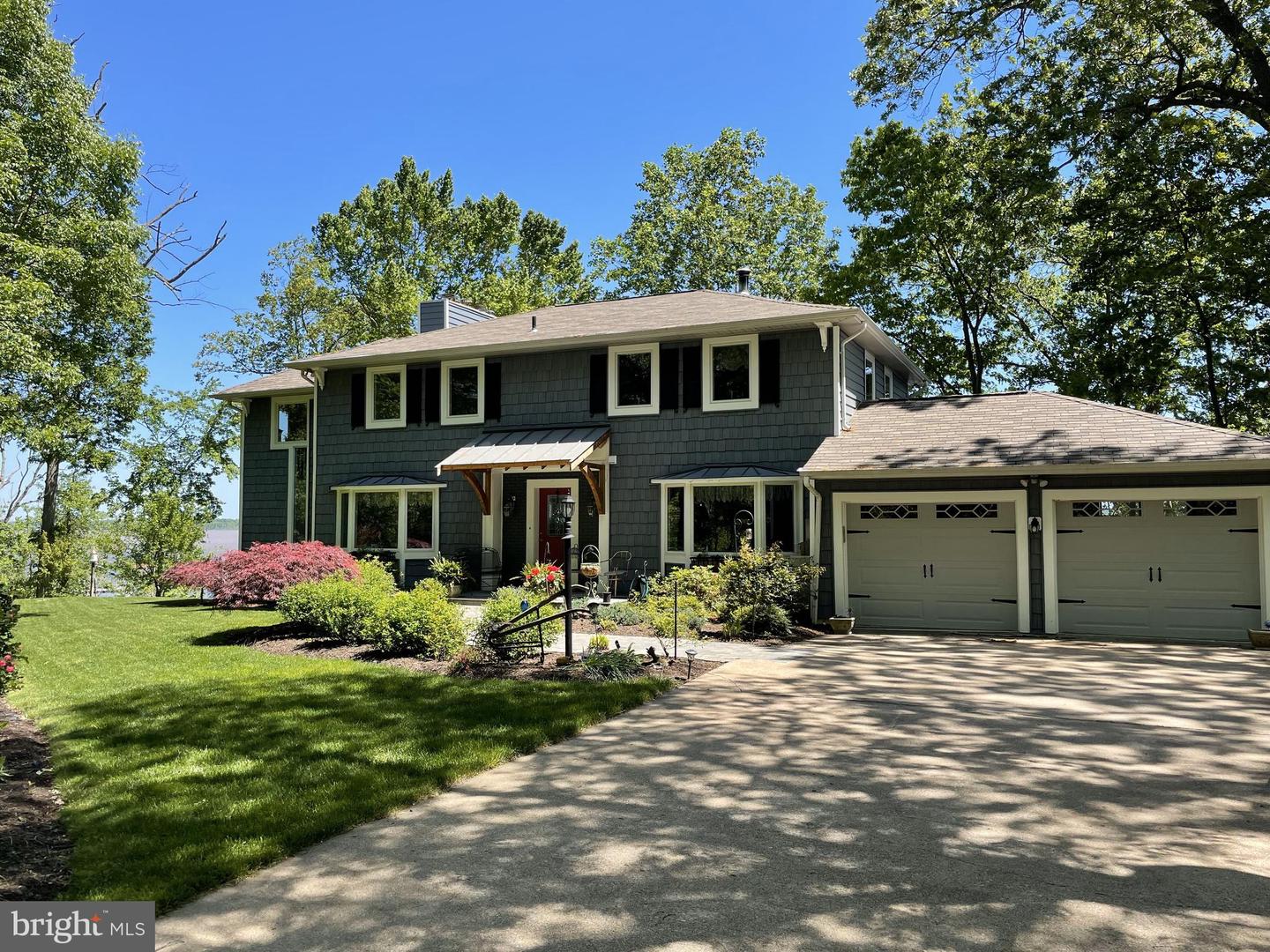 11801 RIVER DR, LORTON, Virginia 22079, 4 Bedrooms Bedrooms, 22 Rooms Rooms,4 BathroomsBathrooms,Residential,For sale,11801 RIVER DR,VAFX2240310 MLS # VAFX2240310